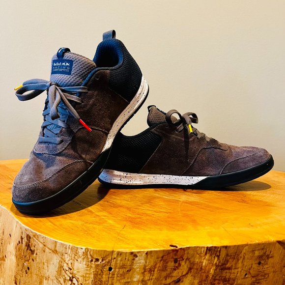 PUMA 🏷️ Red Bull - Picture 1 of 8